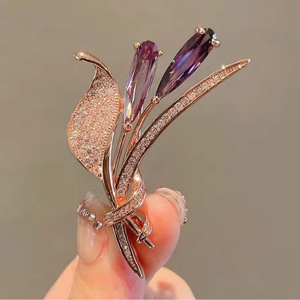 Elegant Purple and Gold Floral Brooch